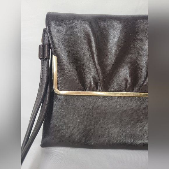 Vintage Brown Leather Shoulder Purse/Clutch Gold Tone Hardware - Picture 2 of 9